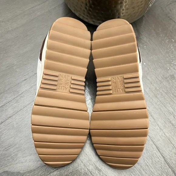 Naturalizer Sarina Sneakers (Wide) - Picture 3 of 12